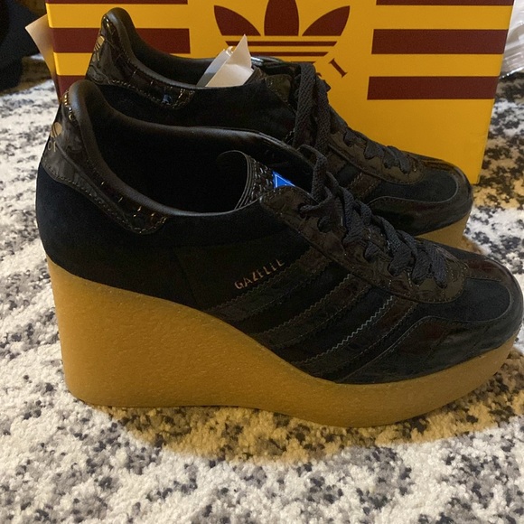 Gucci x Adidas Wedge Gazelle Sneaker - Picture 1 of 16